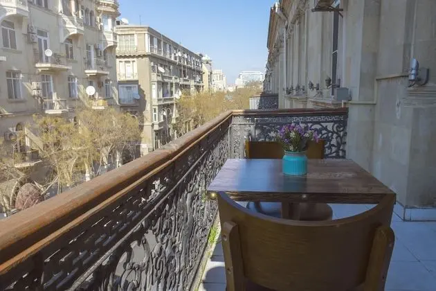 Basic Ortak Ranzalı Oda, Karma Ranzalı Oda, Balkon
