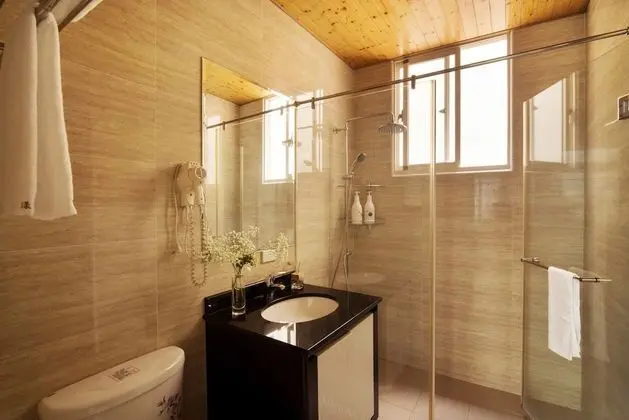 Gallery Tek Büyük Yataklı Oda, Sigara İçilmez, Şehir Manzaralı