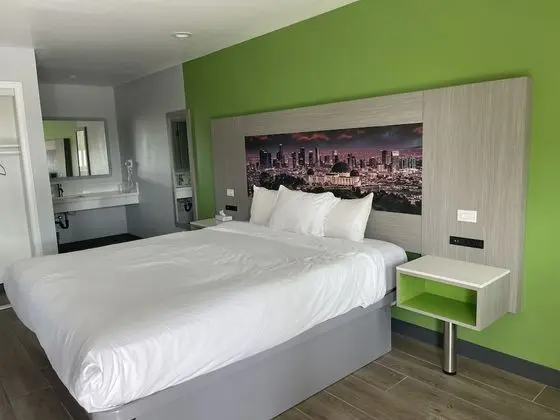 Deluxe Tek Büyük Yataklı Oda