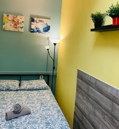 Tek Büyük Yataklı Oda, Ortak Banyo
