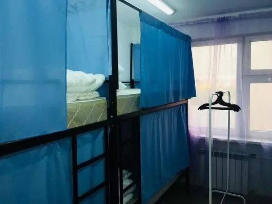 Ortak Ranzalı Oda, Sadece erkekler için, Ortak Banyo
