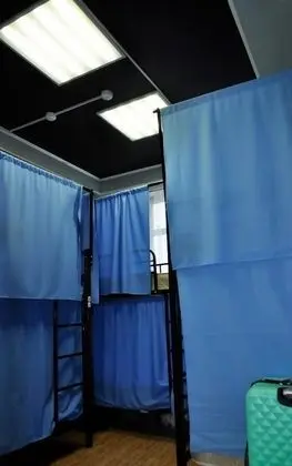 Ortak Ranzalı Oda, Sadece erkekler için, Ortak Banyo