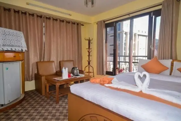 Deluxe Tek Büyük veya İki Ayrı Yataklı Oda