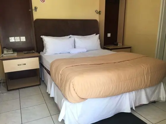 Economy Tek Büyük Yataklı Oda