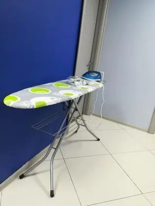 Tek Büyük Yataklı Oda, Penceresiz