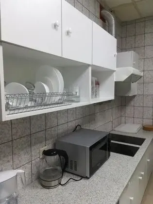 Tek Büyük Yataklı Oda, Penceresiz