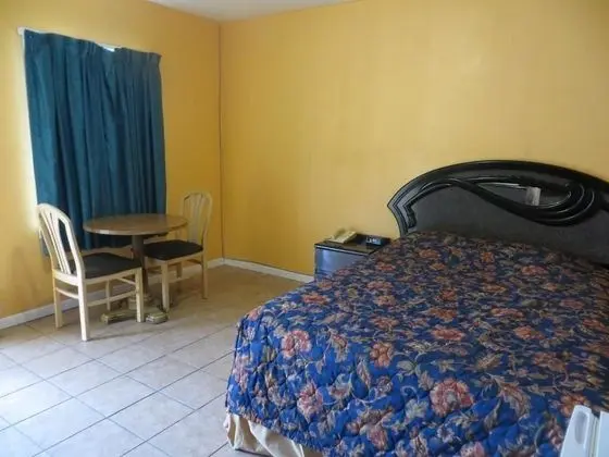 Standard Oda, 1 Büyük (Queen) Boy Yatak, Sigara İçilmez