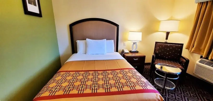 Oda, 1 Büyük (Queen) Boy Yatak, Sigara İçilmez