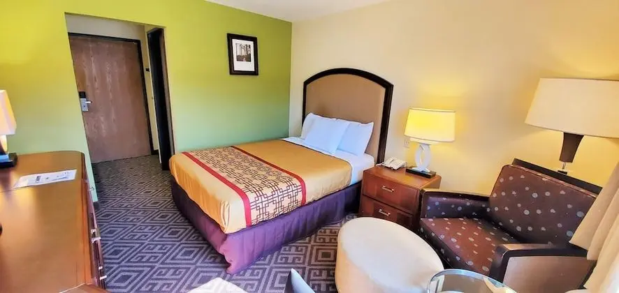 Oda, 1 Büyük (Queen) Boy Yatak, Sigara İçilmez