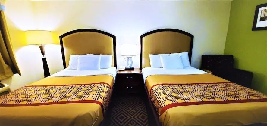 Oda, 2 Büyük (Queen) Boy Yatak, Sigara İçilmez