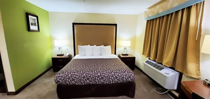 Süit, 1 En Büyük (King) Boy Yatak ve Çekyat, Sigara İçilmez