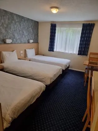 Classic Üç Kişilik Oda (3 Single Beds)