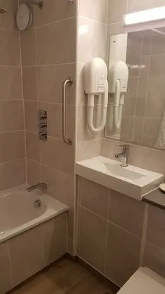Classic Üç Kişilik Oda (3 Single Beds)