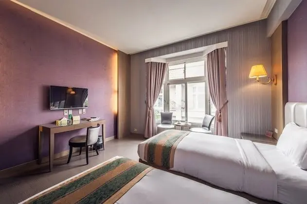 Deluxe Tek Büyük Yataklı Oda