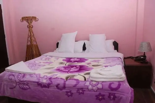 Basic Tek Büyük veya İki Ayrı Yataklı Oda, Teras, Muhtelif Manzaralı