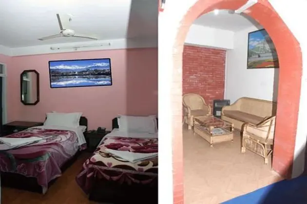 Standard Tek Büyük veya İki Ayrı Yataklı Oda, Teras, Şehir Manzaralı