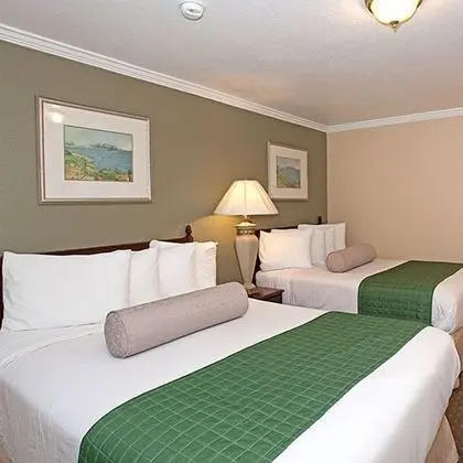 Standard Room, 1 Queen and 1 Double Bed, Non Smoking