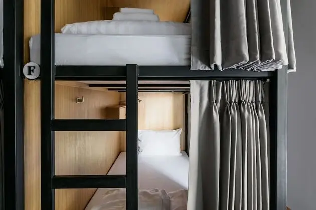 Bed in 6-Bed Mixed Dormitory