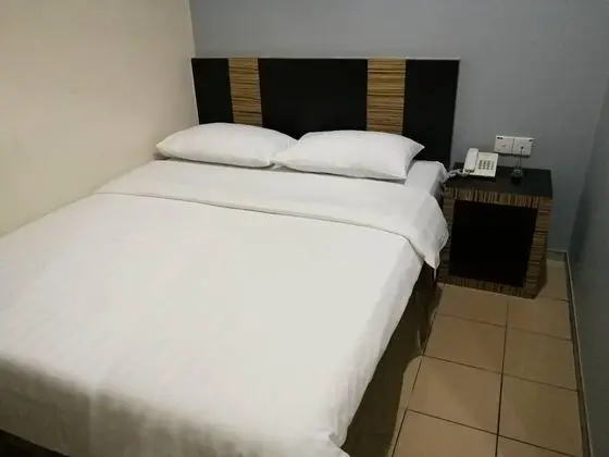 Tek Büyük Yataklı Oda, Penceresiz