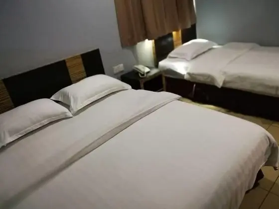 Üç Kişilik Oda