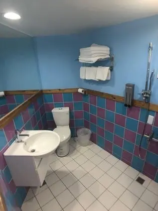 Standard Dört Kişilik Oda (4)