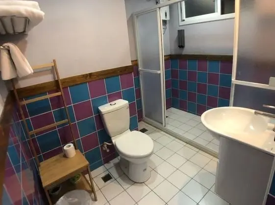 Standard Dört Kişilik Oda (4)