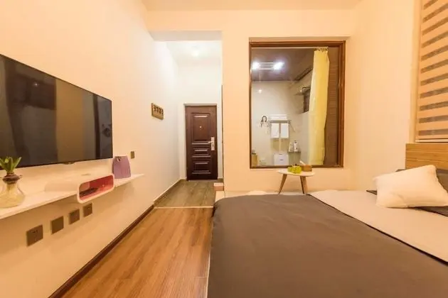 Tek Büyük Yataklı Oda, Balkon