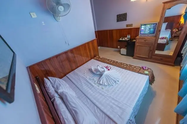 Deluxe Double with City View Free Airport Pickup & 60 minutes full body massage