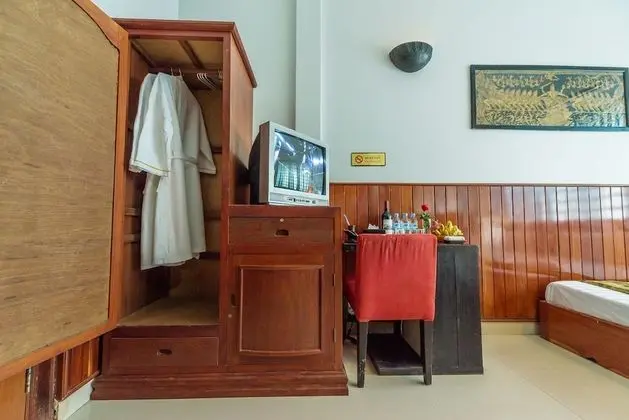 Deluxe Twin with City View Free Airport Pickup & 60 minutes full body massage