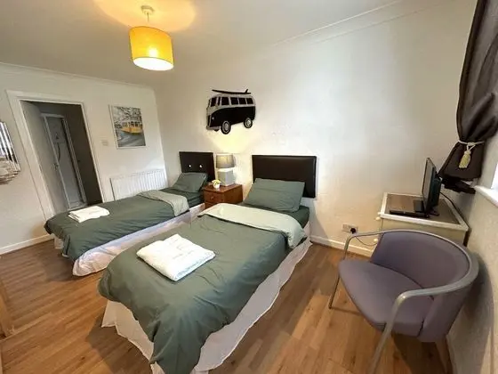 Deluxe İki Ayrı Yataklı Oda, Engellilere Uygun, Banyolu/Duşlu