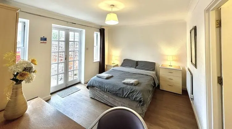 Deluxe Tek Büyük Yataklı Oda, Banyolu/Duşlu