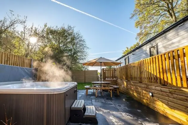 Premium Karavan, Özel Banyo (With Hot Tub)