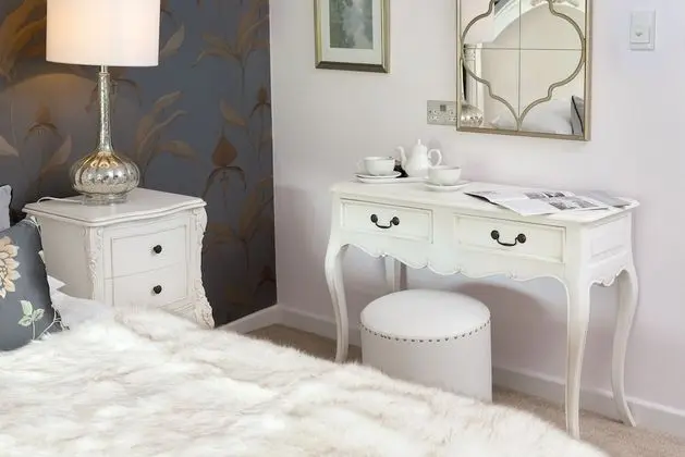 Luxury Tek Büyük Yataklı Oda