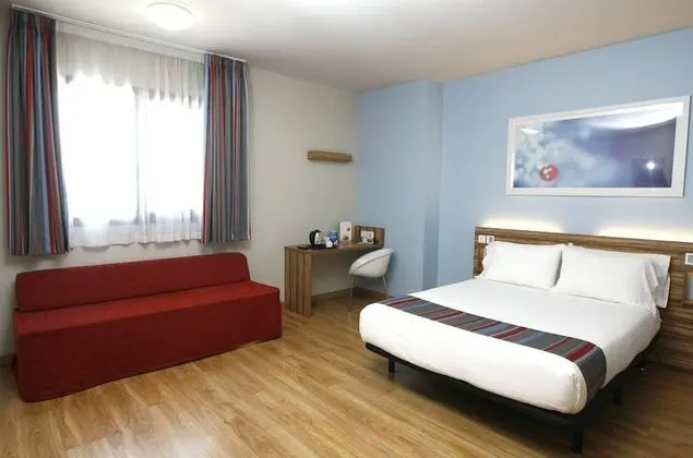 Üç Kişilik Oda (Minimum 3 people occupancy)