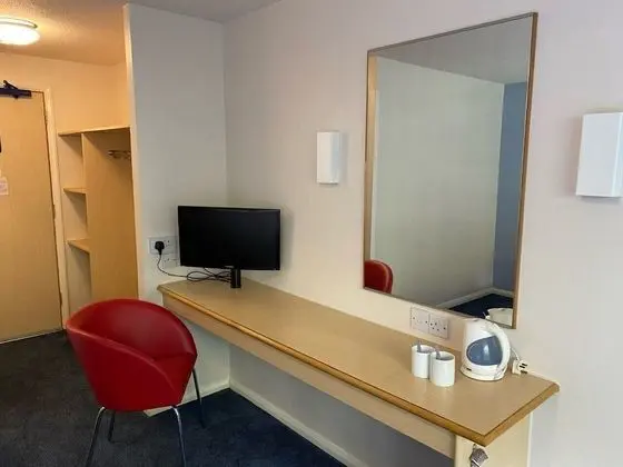 Tek Büyük Yataklı Oda, 1 En Büyük (King) Boy Yatak