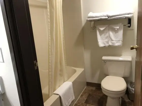 Oda, 2 Büyük (Queen) Boy Yatak, Sigara İçilmez (Pet-Friendly)