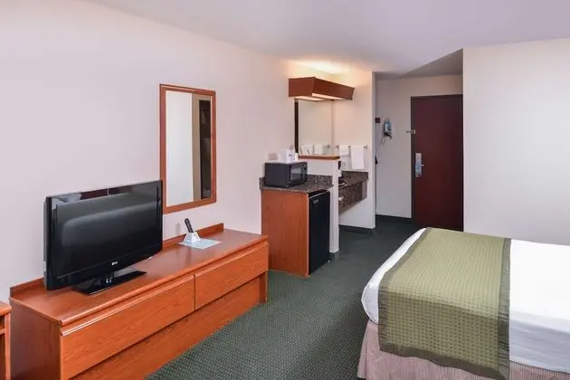 Oda, 1 Büyük (Queen) Boy Yatak, Sigara İçilmez (Pet-Friendly)
