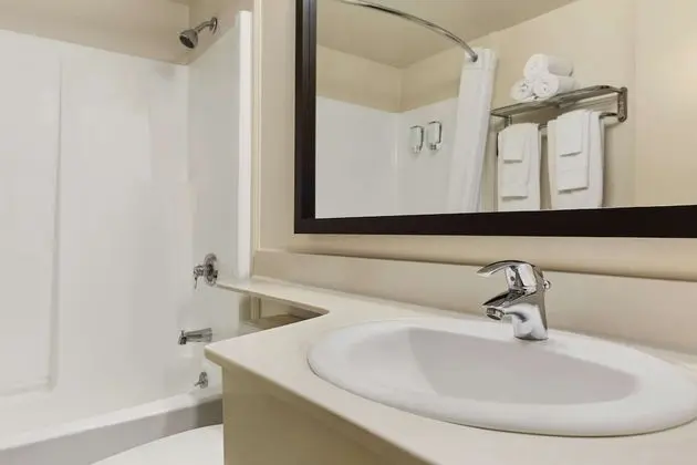Süit, 2 Çift Kişilik Yatak, Sigara İçilmez (One-Bedroom Suite)
