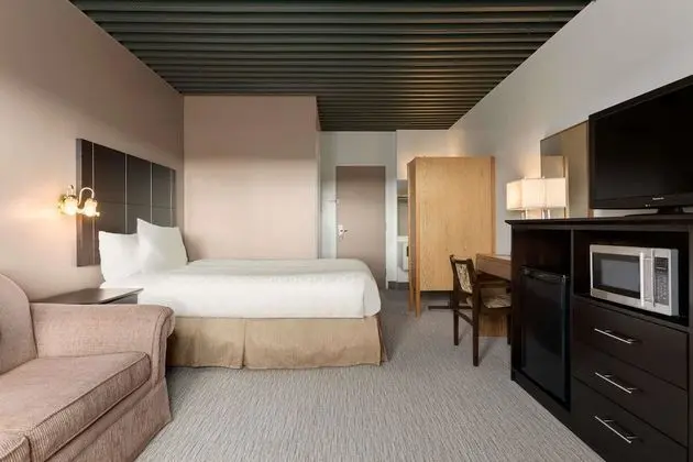 Classic Oda, 1 Büyük (Queen) Boy Yatak ve Çekyat, Sigara İçilmez, Zemin Kat