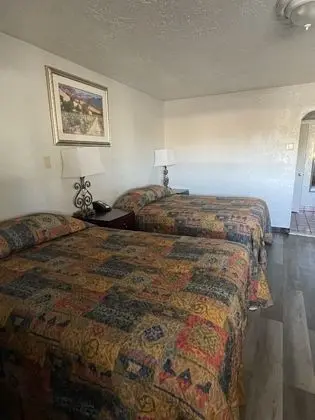 Oda, 2 Çift Kişilik Yatak, Sigara İçilmez