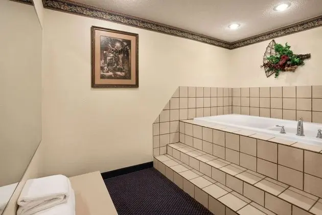 Süit, 1 Büyük (Queen) Boy Yatak, Sigara İçilmez