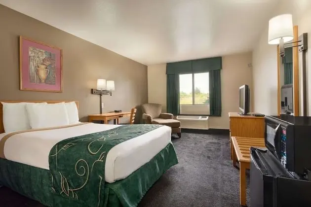 Oda, 1 Çift Kişilik Yatak, Engellilere Uygun, Sigara İçilmez