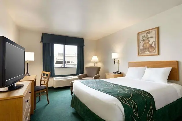 Oda, 1 Çift Kişilik Yatak, Sigara İçilmez