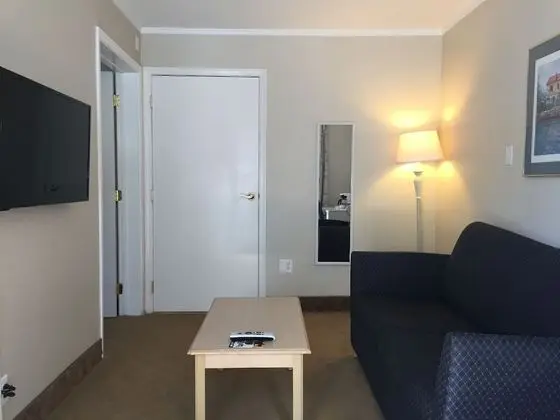 Süit, Birden Çok Yatak, Engellilere Uygun, Sigara İçilmez (Mobility/Hearing/Roll-in Shower)