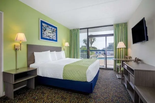 Oda, 1 En Büyük (King) Boy Yatak, Sigara İçilmez, Havuz Manzaralı (Pet Friendly, 1st Floor)