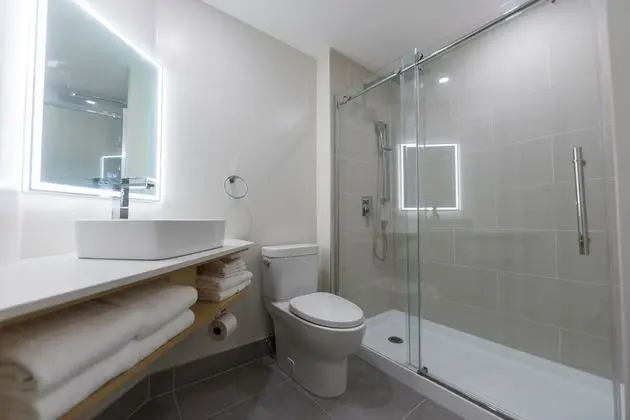Oda, 1 En Büyük (King) Boy Yatak, Sigara İçilmez (Pet-Friendly)