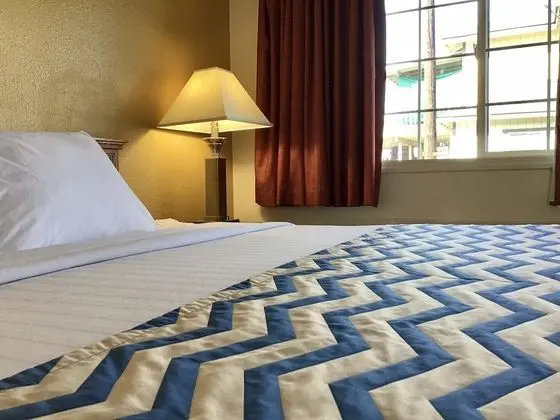 Standard Oda, 1 Büyük (Queen) Boy Yatak