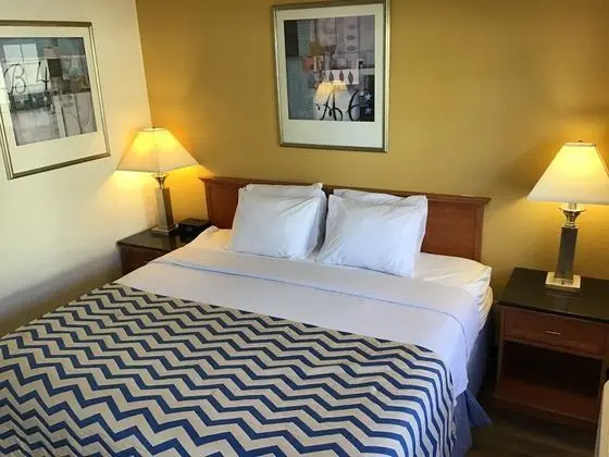 Standard Oda, 1 Büyük (Queen) Boy Yatak