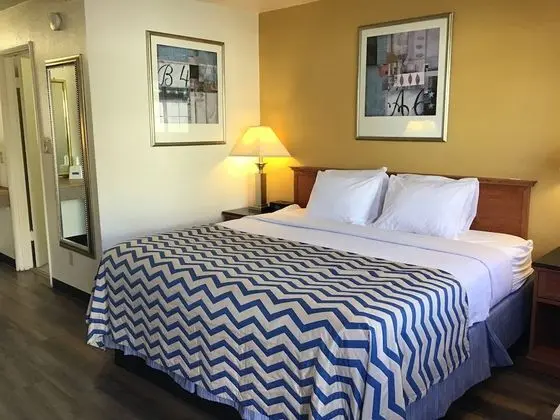 Standard Oda, 1 Büyük (Queen) Boy Yatak