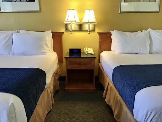 Standard Oda, 2 Büyük (Queen) Boy Yatak